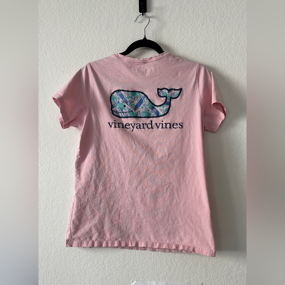 Vineyard Vines Pink Tropical Whale Pocket Tee Medium Preppy Summer Graphic